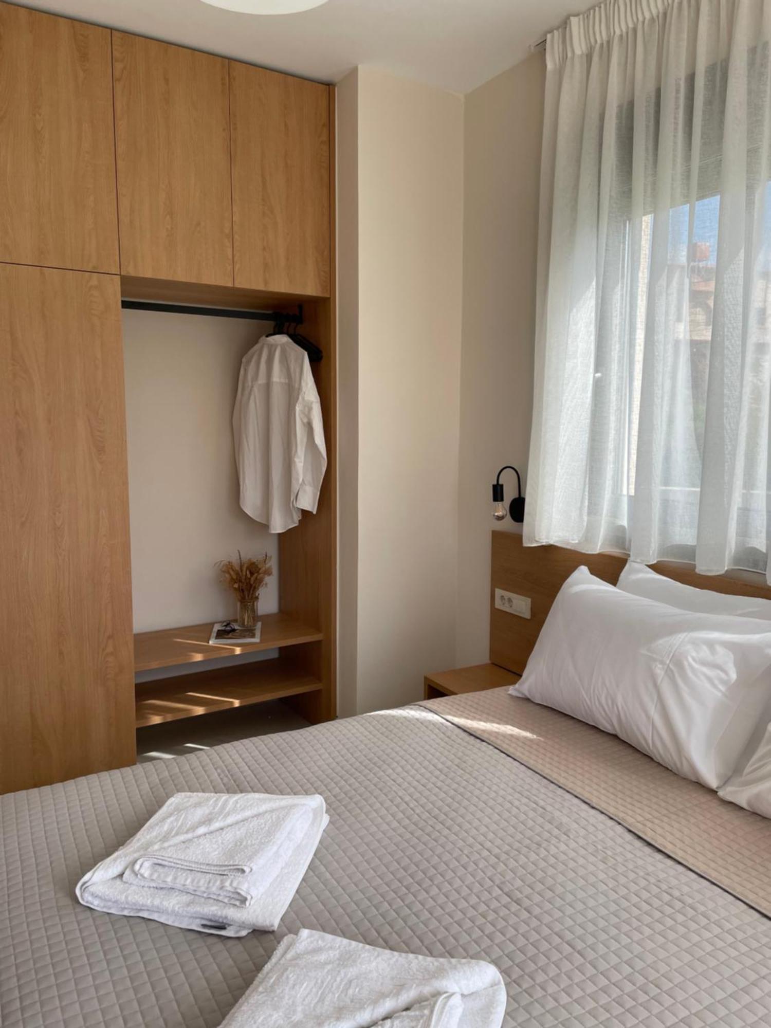 Oliva Verde Residences Galatas  Ngoại thất bức ảnh