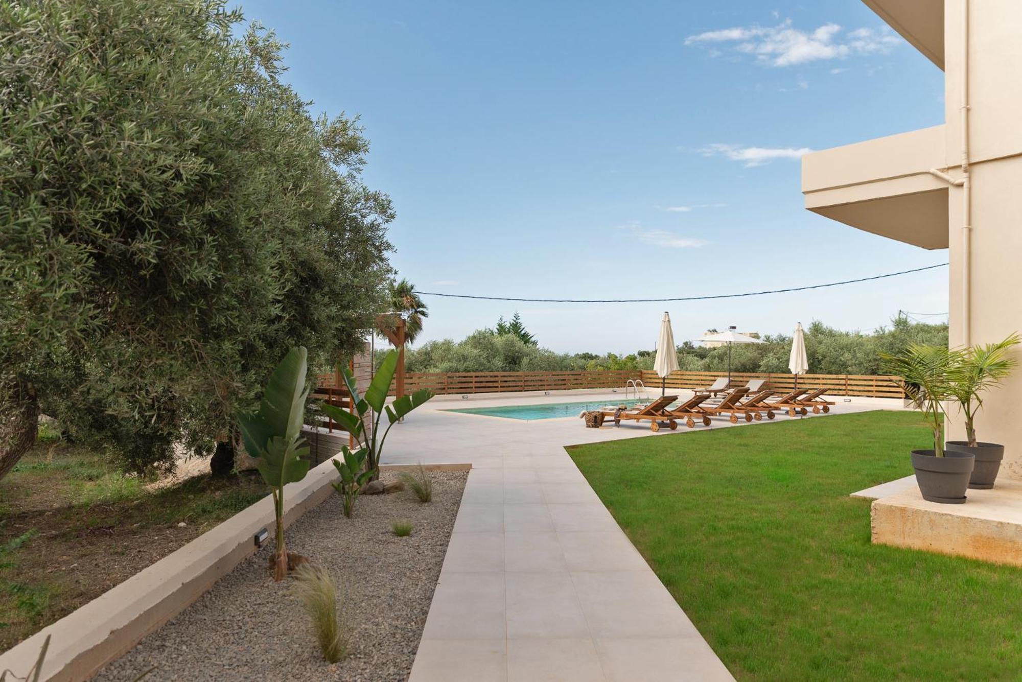Oliva Verde Residences Galatas  Ngoại thất bức ảnh