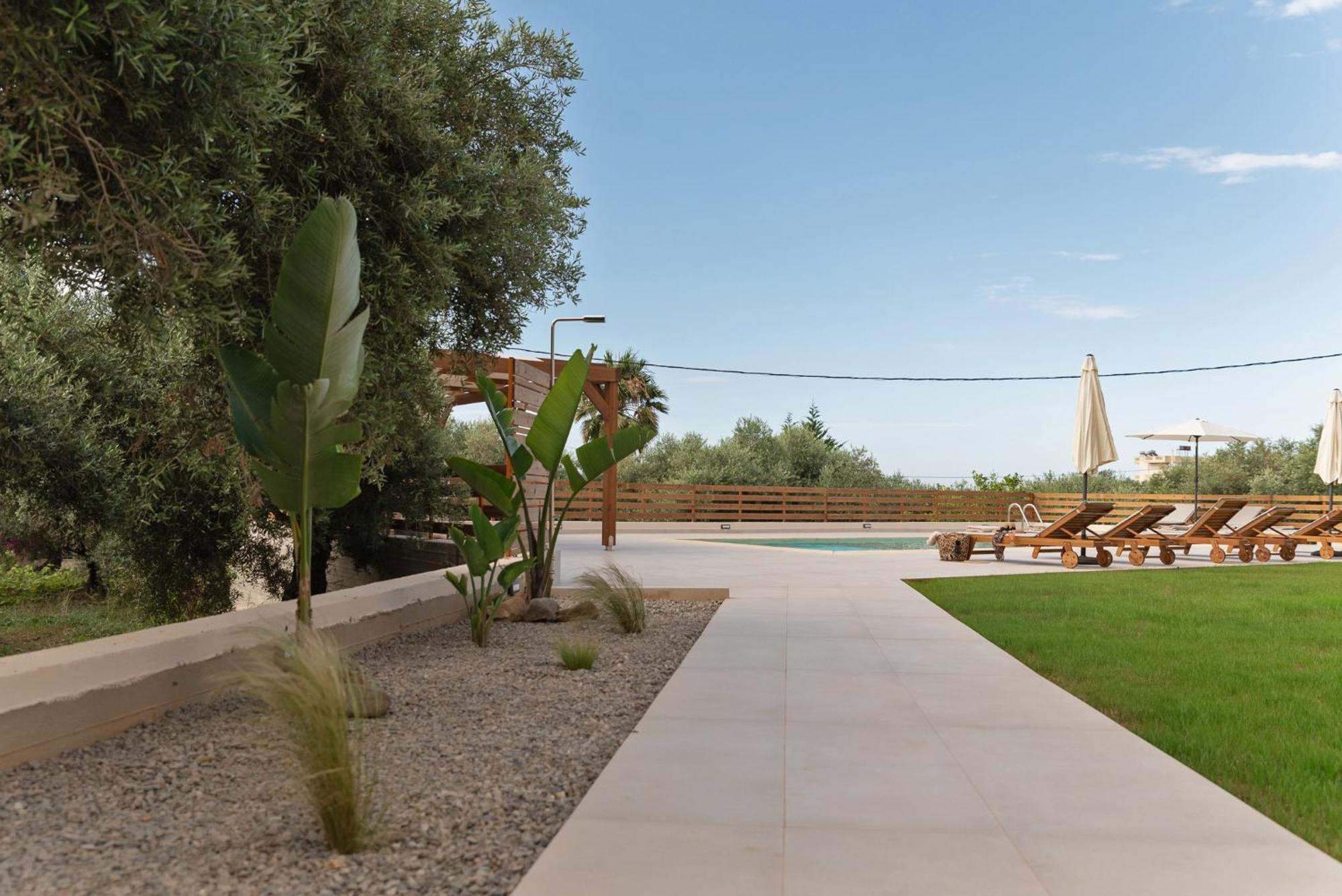 Oliva Verde Residences Galatas  Ngoại thất bức ảnh